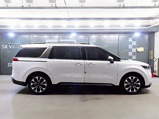 KIA CARNIVAL 2023