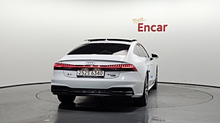AUDI A7 4K 2020