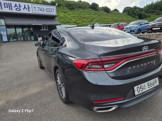 HYUNDAI GRANDEUR IG HYBRID 2019