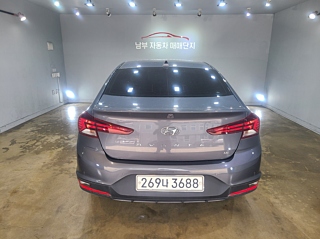 HYUNDAI AVANTE AD 2019