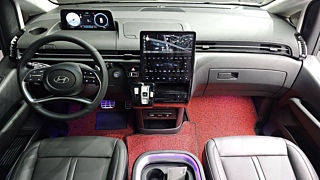 HYUNDAI STARIA 2025