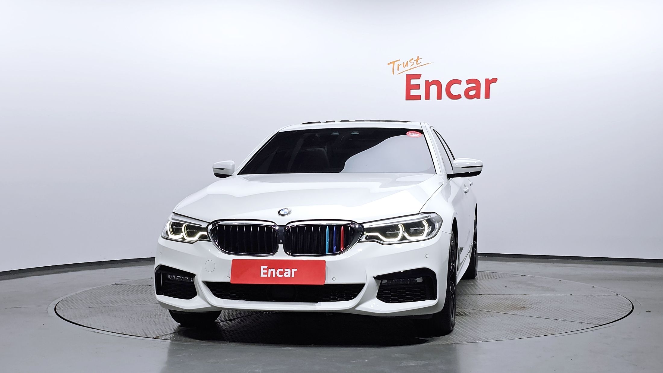 BMW 5-SERIES G30 2018