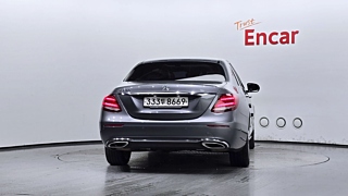 MERCEDES BENZ E-CLASS W213 2019
