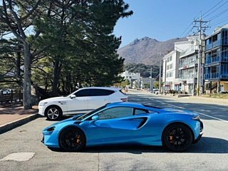 Заказать MCLAREN ARTURA