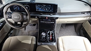 KIA CARNIVAL 2023