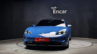 PORSCHE TAYCAN 2021