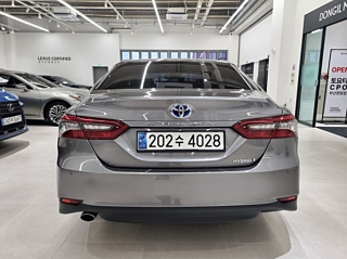 TOYOTA CAMRY XV70 2023