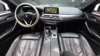 BMW 5-SERIES G30 2017
