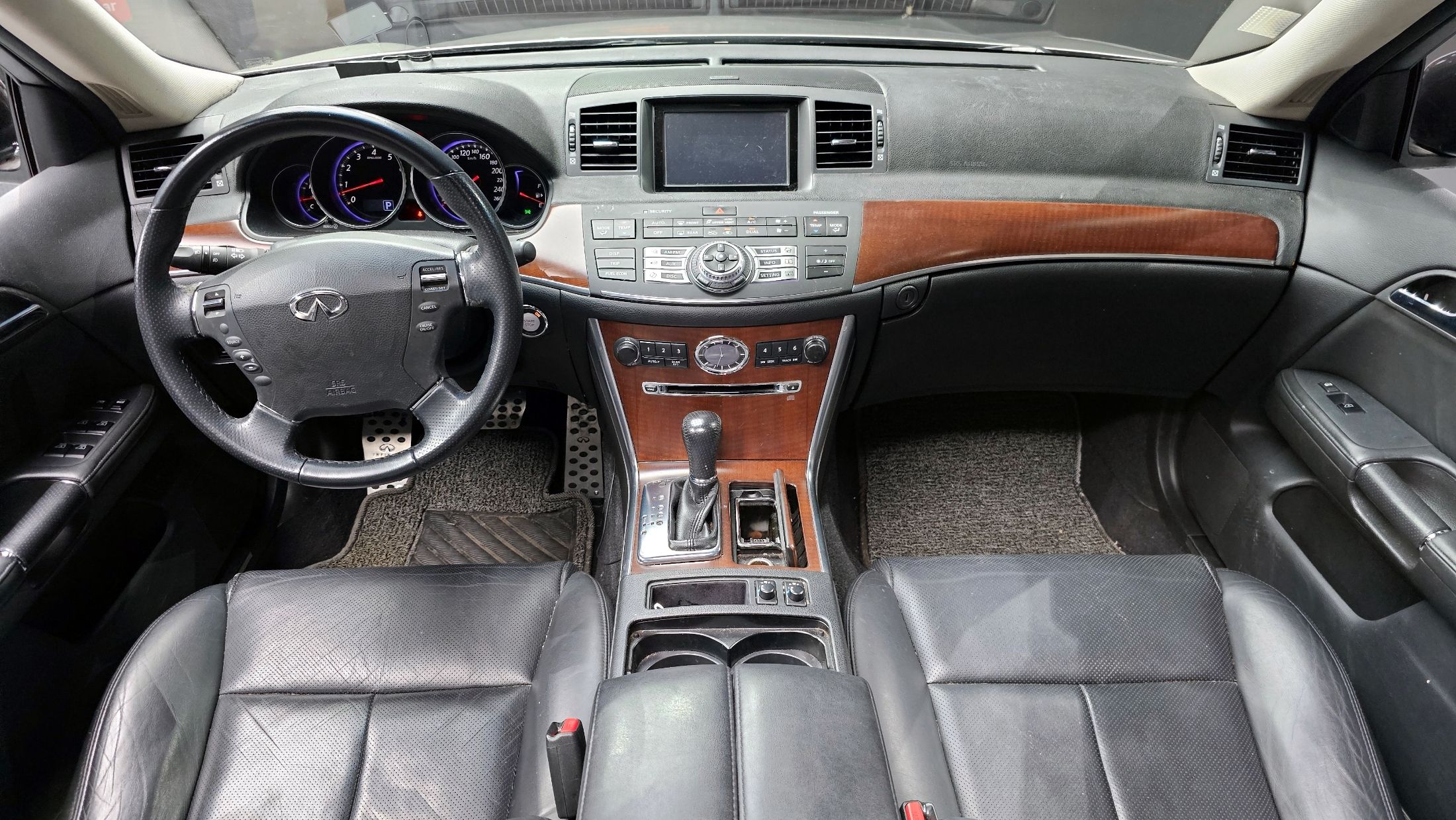 INFINITI M35 2008