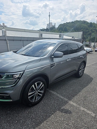 SAMSUNG QM6 2020