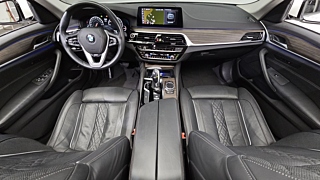 BMW 5-SERIES G30 2019