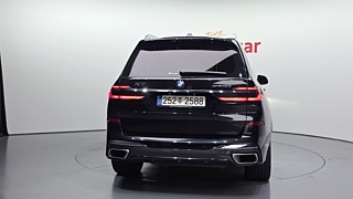 BMW X7 G07 2024