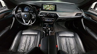 BMW 5-SERIES G30 2017