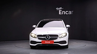 MERCEDES BENZ E-CLASS W213 2019