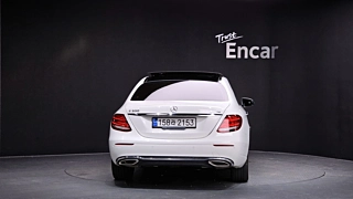 MERCEDES BENZ E-CLASS W213 2019