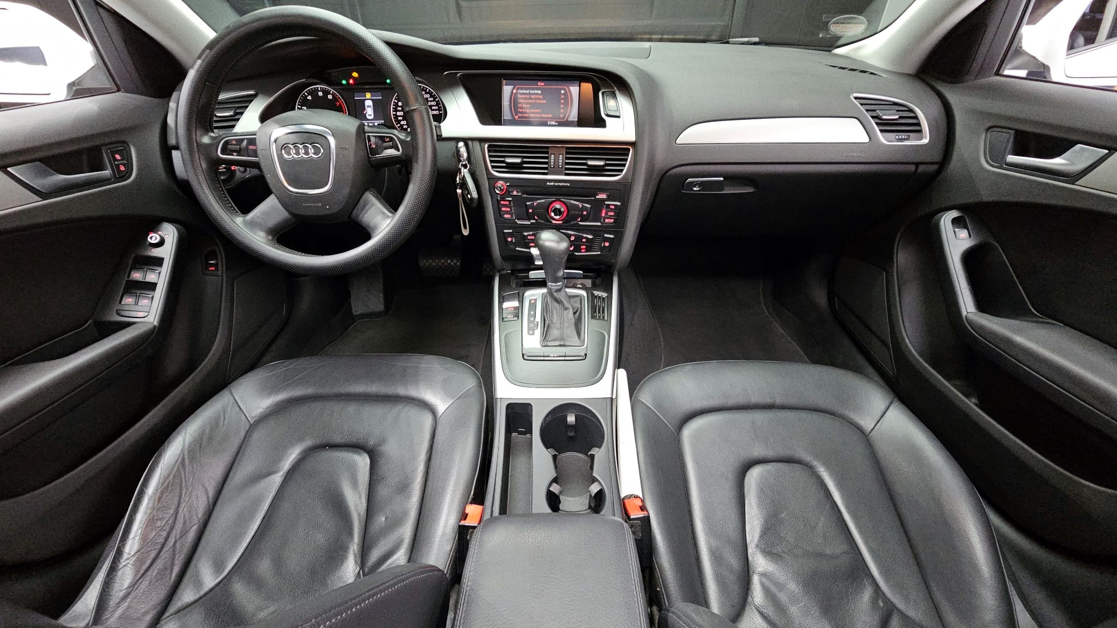 AUDI A4 2011