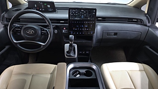 HYUNDAI STARIA 2024