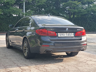 BMW 5-SERIES G30 2017