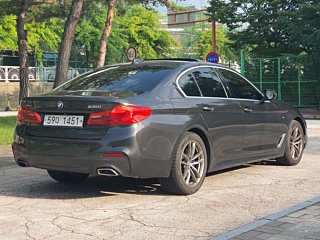BMW 5-SERIES G30 2017