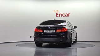 BMW 5-SERIES G30 2018