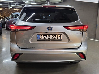 TOYOTA HIGHLANDER  4 GENERATION 2.5 4WD Platinum 2023