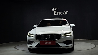 VOLVO S60 2023