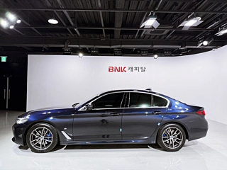 BMW 5-SERIES G30 2021