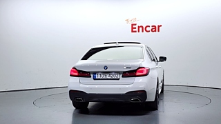 BMW 5-SERIES G30 2022