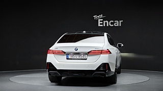 BMW 5-SERIES G60  530i xDrive M Sport 2025
