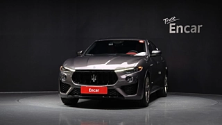MASERATI LEVANTE 2021