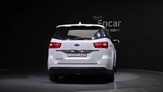 KIA CARNIVAL 2018