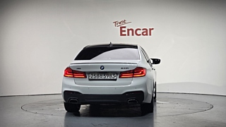 BMW 5-SERIES G30 2020