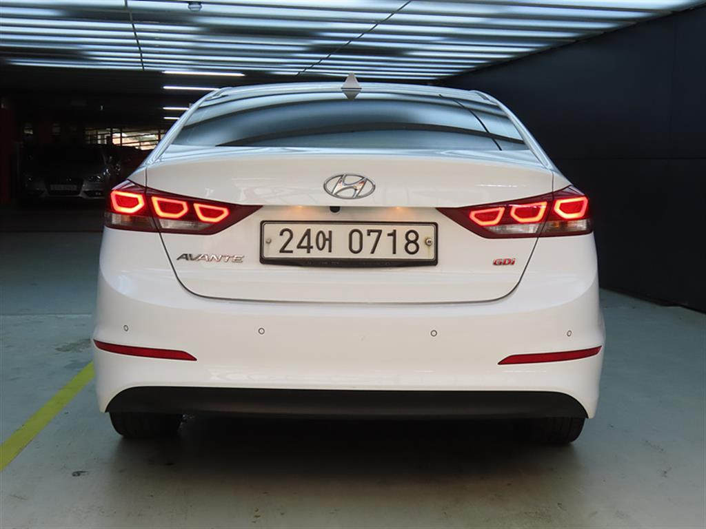 HYUNDAI AVANTE AD 2016
