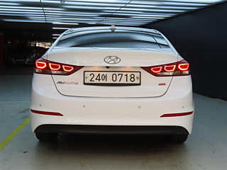 HYUNDAI AVANTE AD 2016