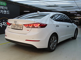 HYUNDAI AVANTE AD 2016