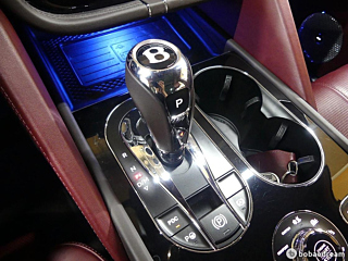 BENTLEY BENTAYGA 2022