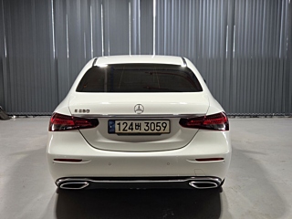 MERCEDES BENZ E-CLASS W213 2022