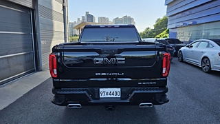 GMC SIERRA  -X 2024