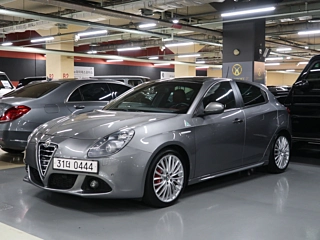 Заказать ALFAROMEO GIULIETTA