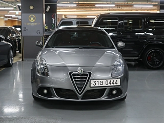 Заказать ALFAROMEO GIULIETTA