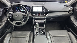HYUNDAI GRANDEUR IG HYBRID 2017