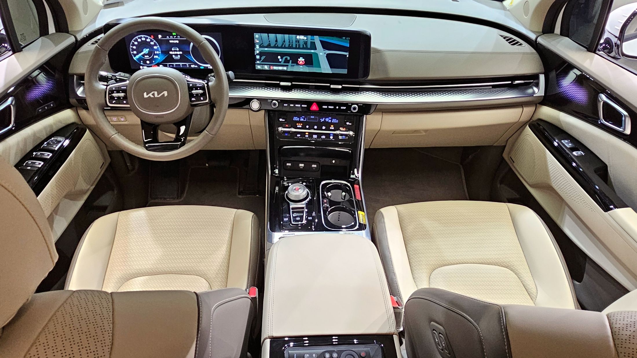 KIA CARNIVAL 2023