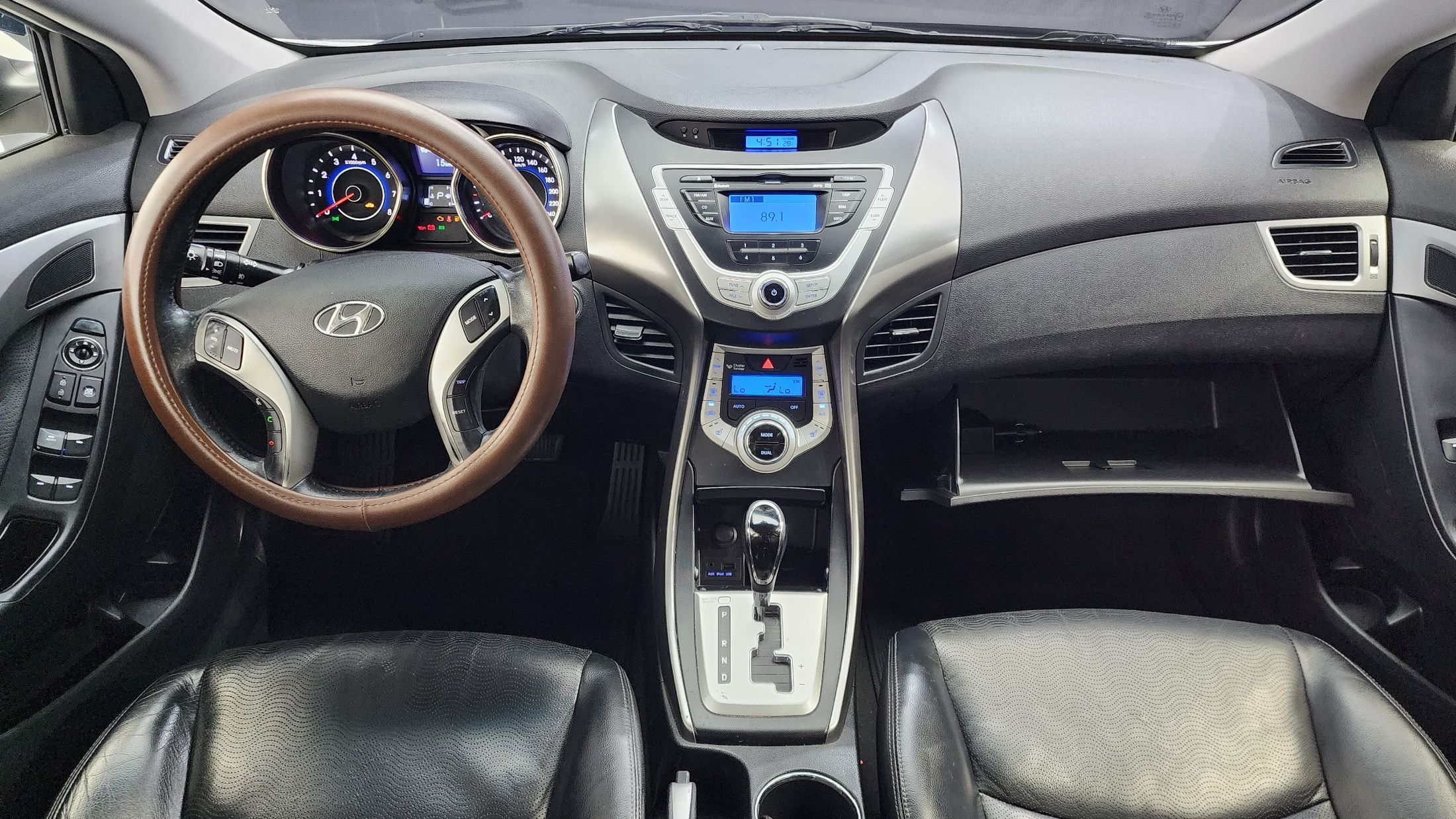 HYUNDAI AVANTE MD 2011