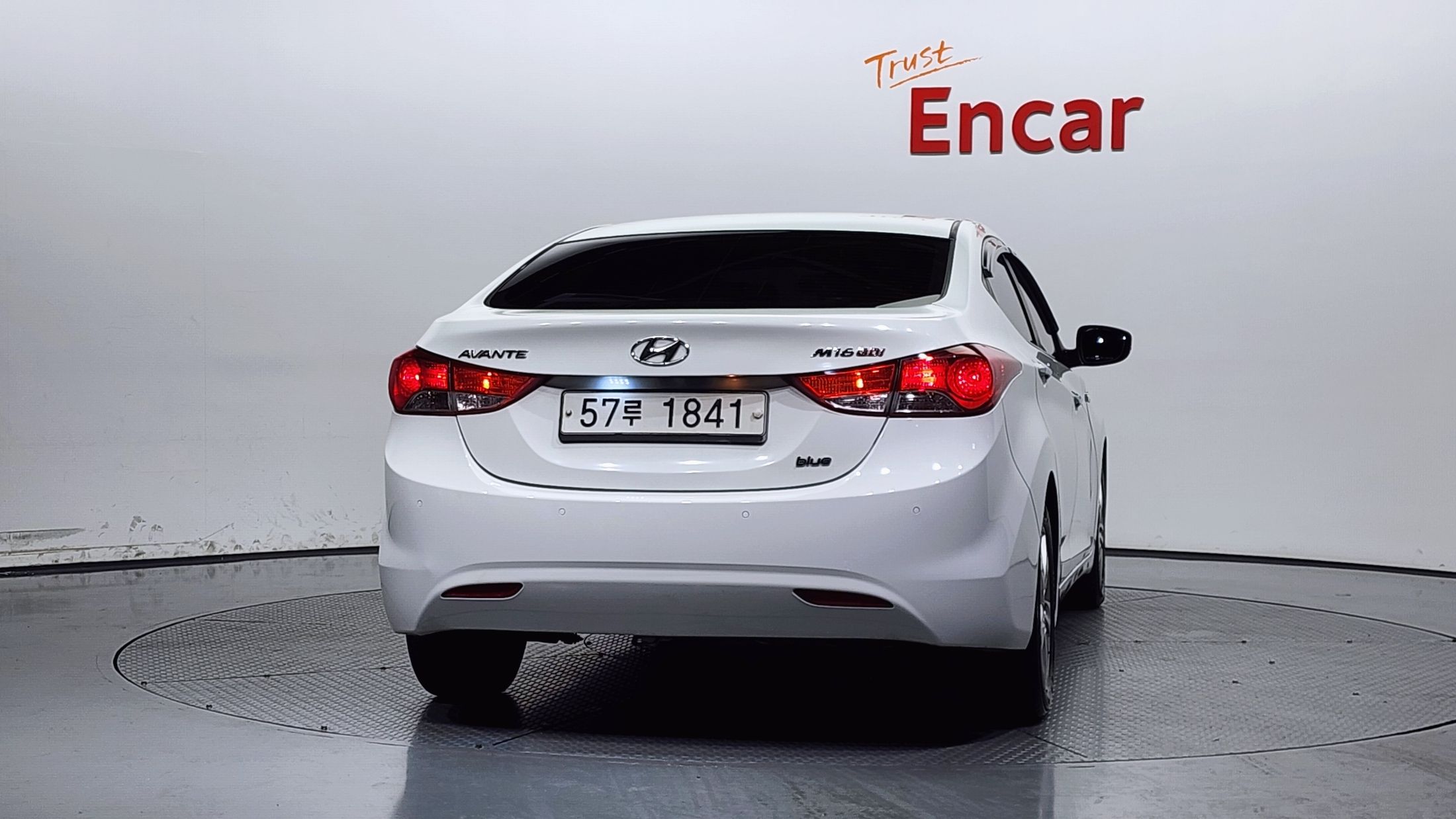 HYUNDAI AVANTE MD 2011