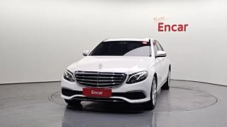 MERCEDES BENZ E-CLASS W213  2020