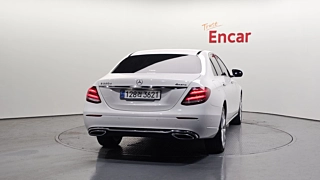 MERCEDES BENZ E-CLASS W213  E220d 4MATIC Exclusive 2020