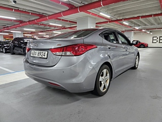HYUNDAI AVANTE MD 2013