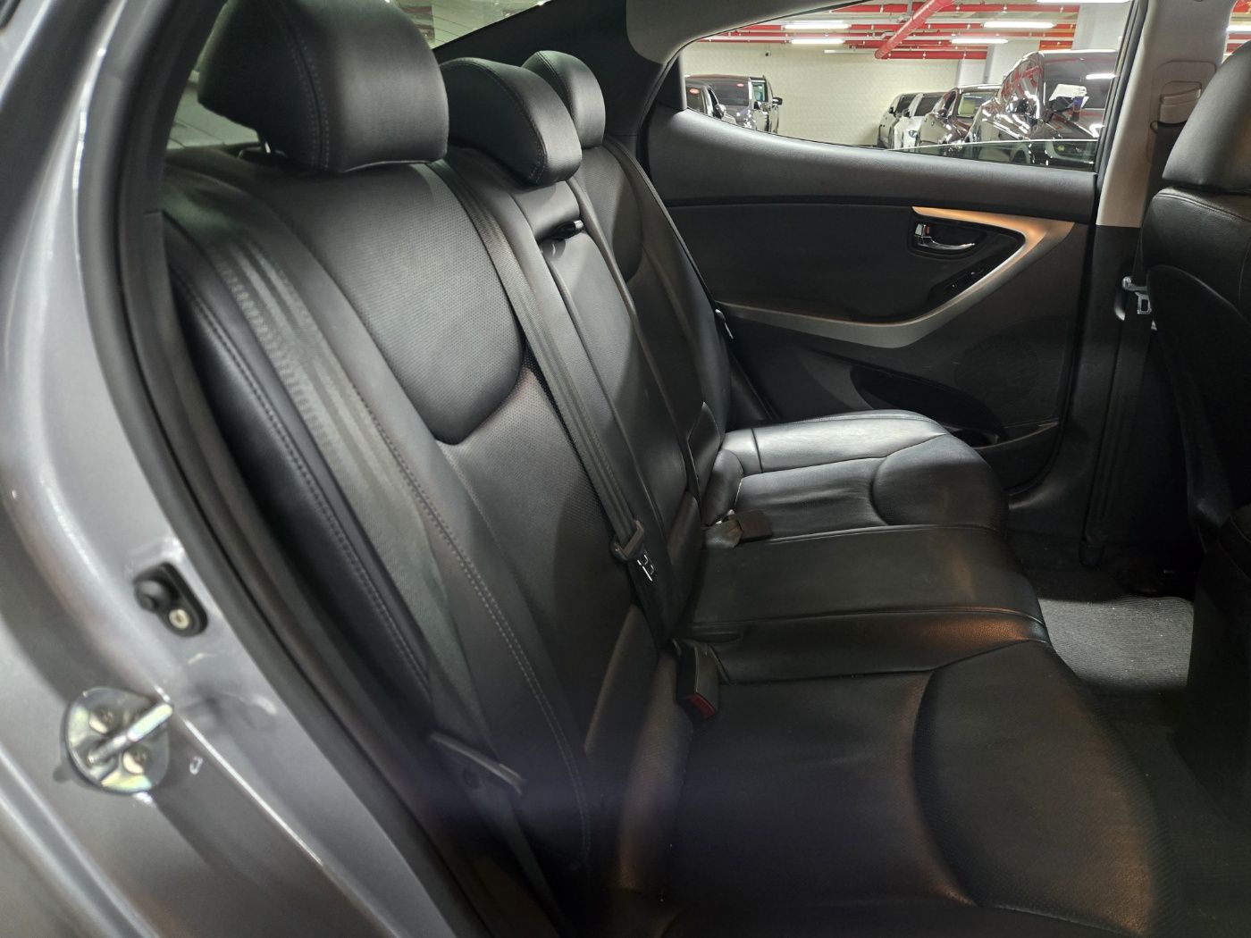 HYUNDAI AVANTE MD 2013
