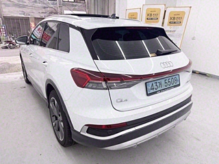 AUDI Q4 E-TRON F4 2022