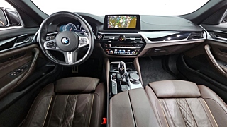 BMW 5-SERIES G30 2019